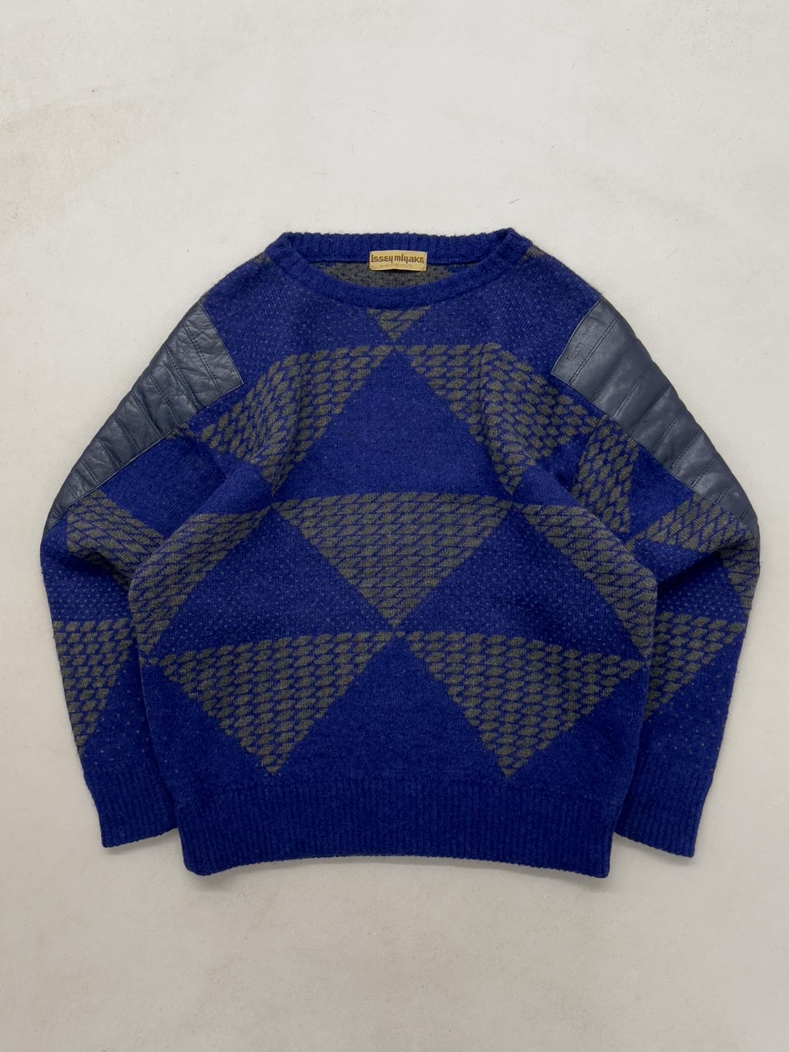 70's 이세이미야케 아카이브 레더 패치 스웨터 상품이미지1