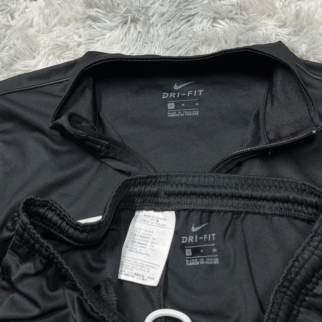 나이키 스우시 블랙 트레이닝세트 상품이미지5