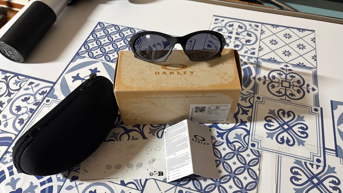 오클리 플란타리스 매트 블랙  상품이미지1