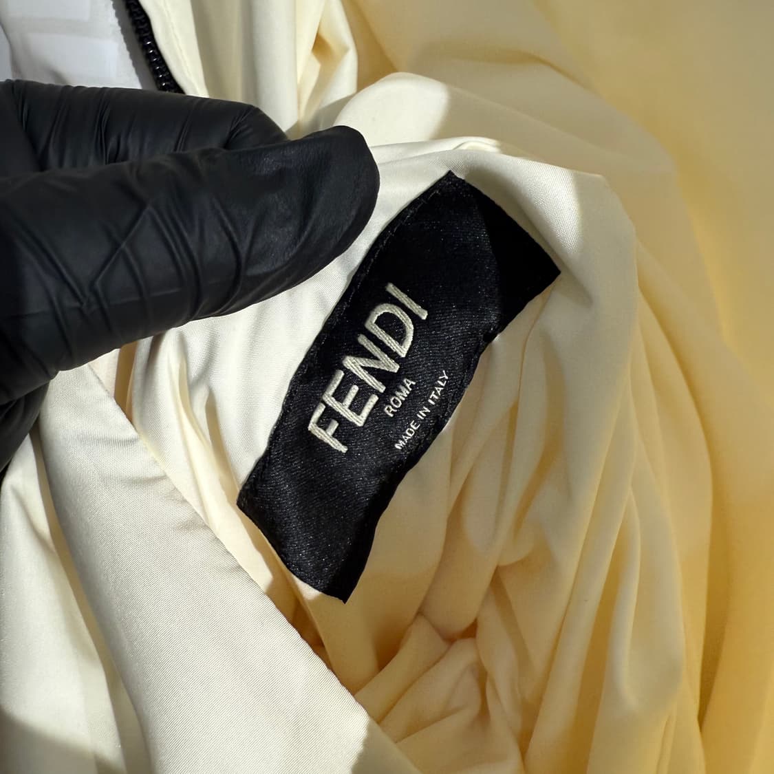 (48) 펜디 리버시블 나일론 후드 바람막이 자켓사 상품이미지2