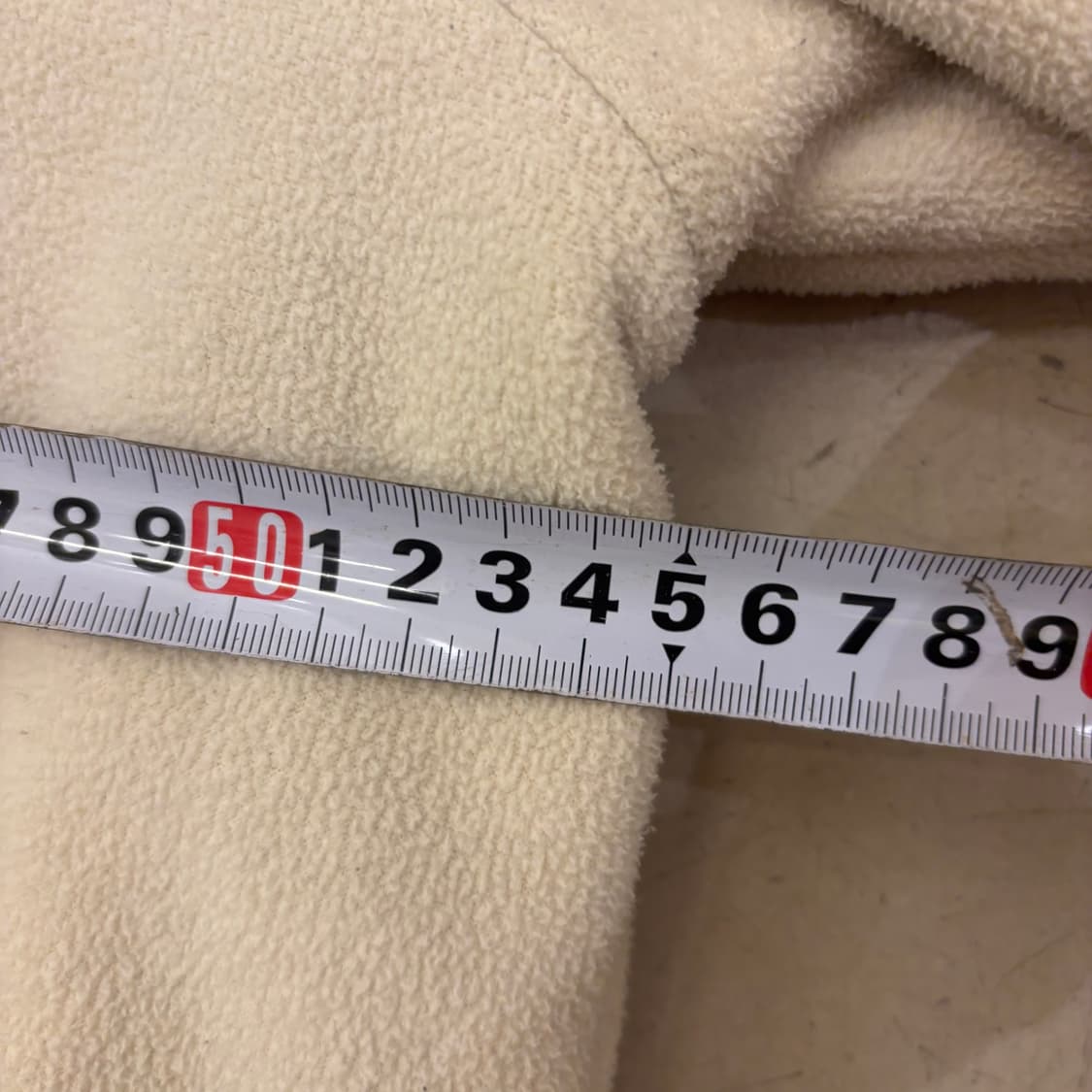 뉴발란스 크림 스몰로고 플리스 집업 상품이미지5