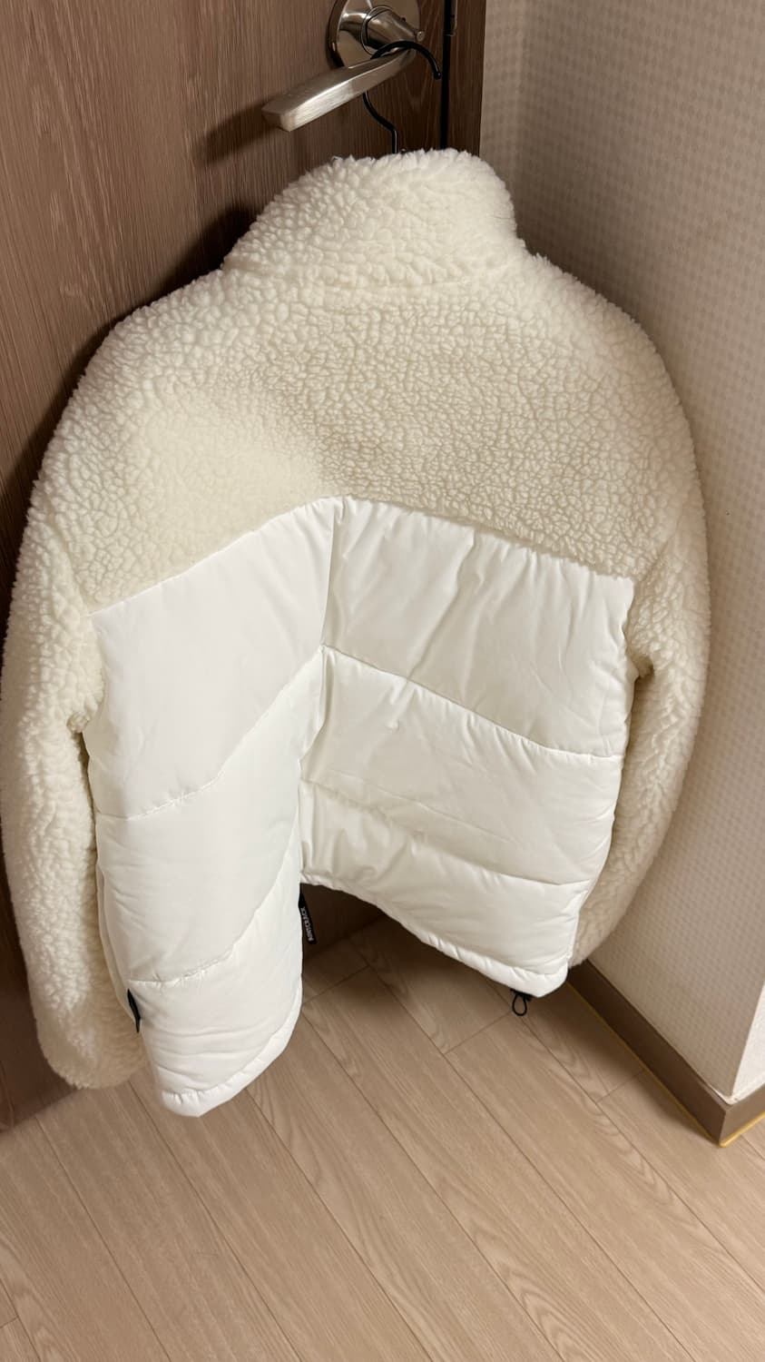 에인트크랙 양털 후리스 패딩 상품이미지1