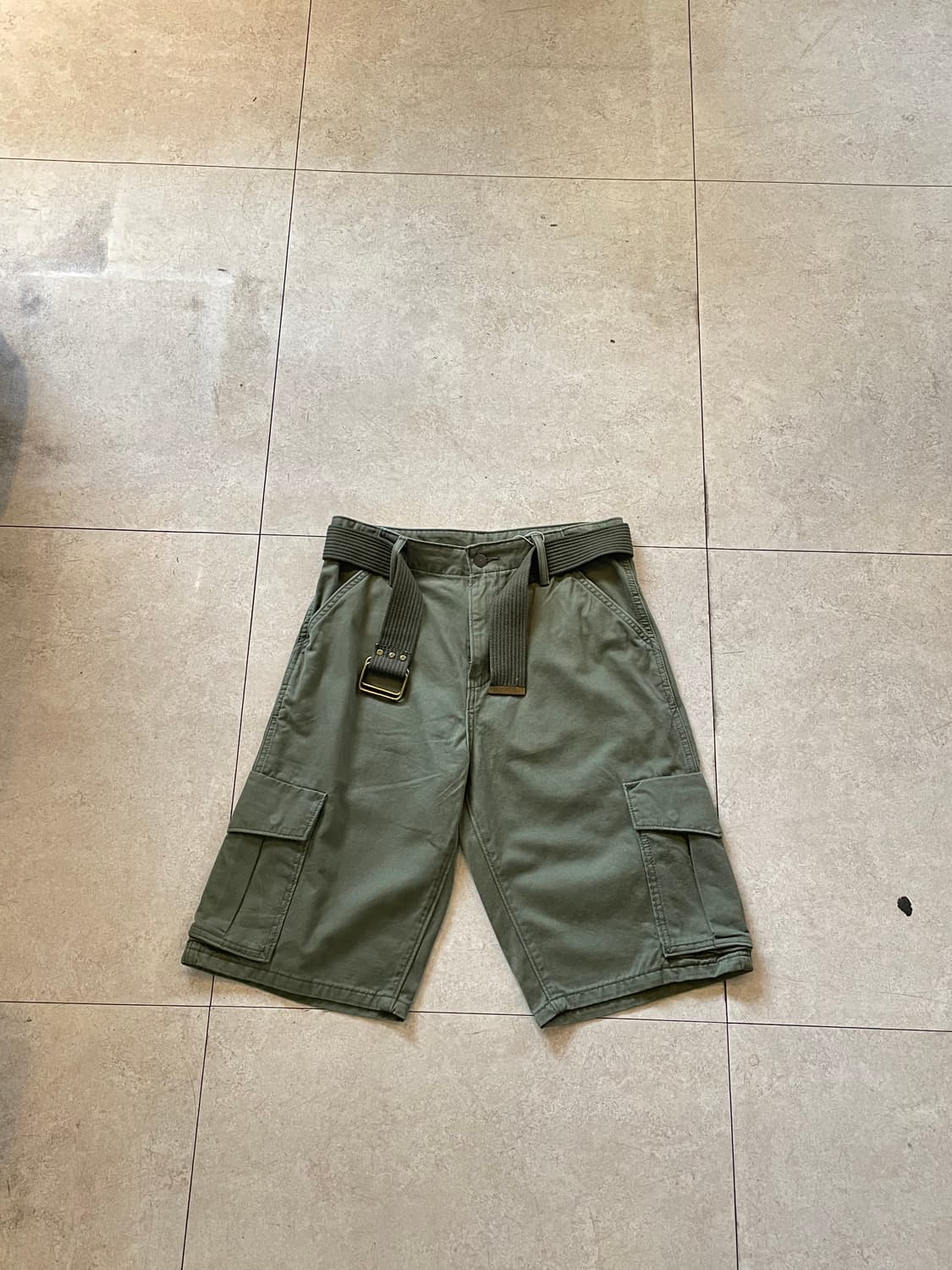 리바이스 카고 반바지 올리브 벨트 세트 화이트탭 상품이미지6