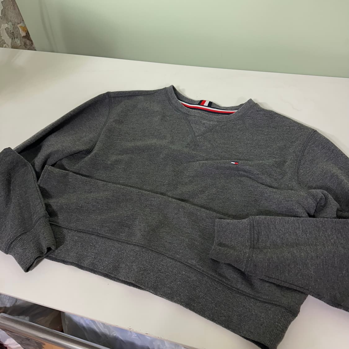 S 90 타미힐피거 챠콜 기본로고 코튼 맨투맨 상품이미지1