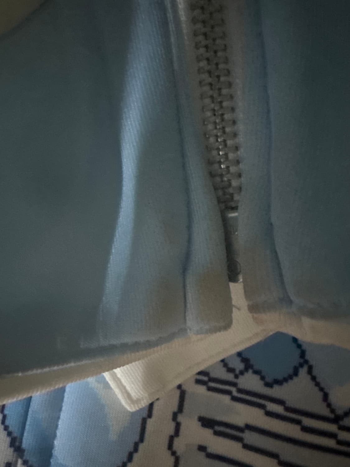 레블렘 유이 콜라보 져지 집업 상품이미지3