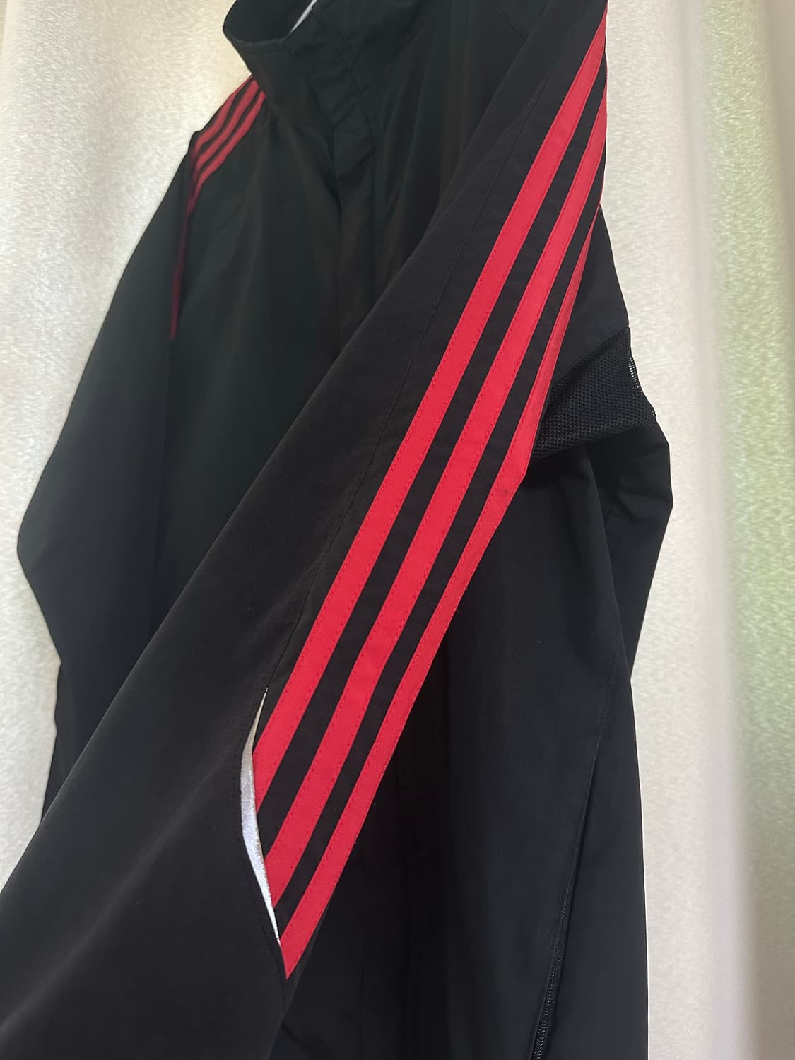 아디다스 빨검 바람막이 상품이미지2