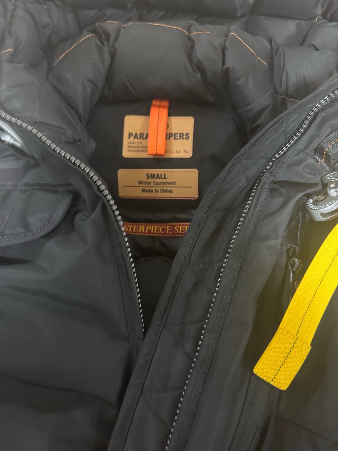 파라점퍼스 고비 판매합니다 상품이미지5