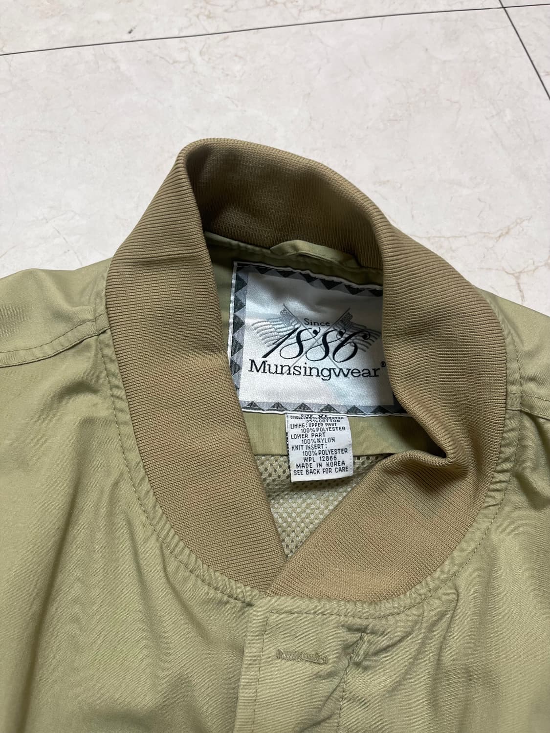 90s 먼싱웨어 munsing wear 베이지 아일렛 디테일 자켓 상품이미지3
