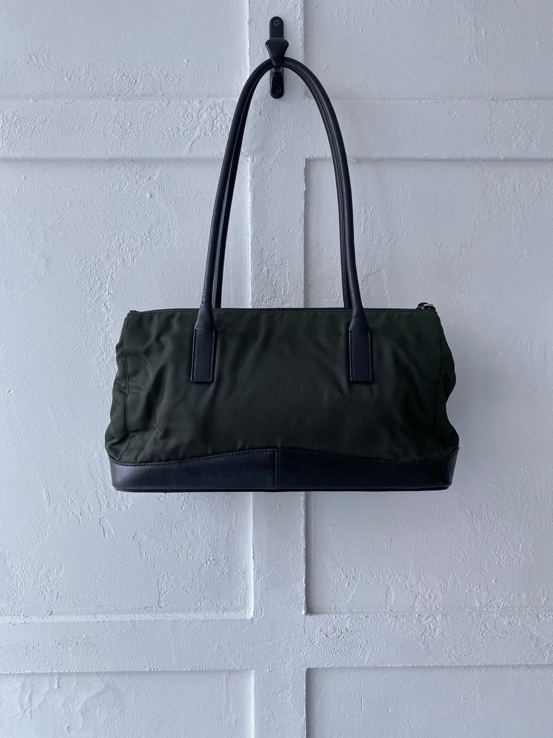 [Prada] 포코노 토트백(카키 블랙) 상품이미지5