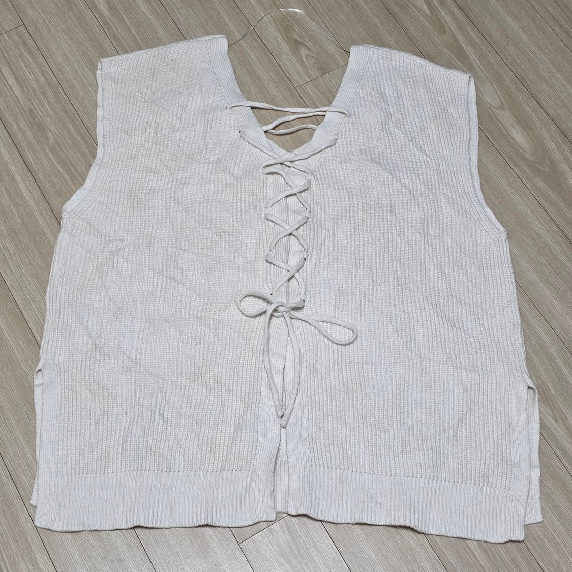 일본빈티지 GU) 베이지 모리걸 데일리 등 뒷트임 리본끈 니트베스트 상품이미지3