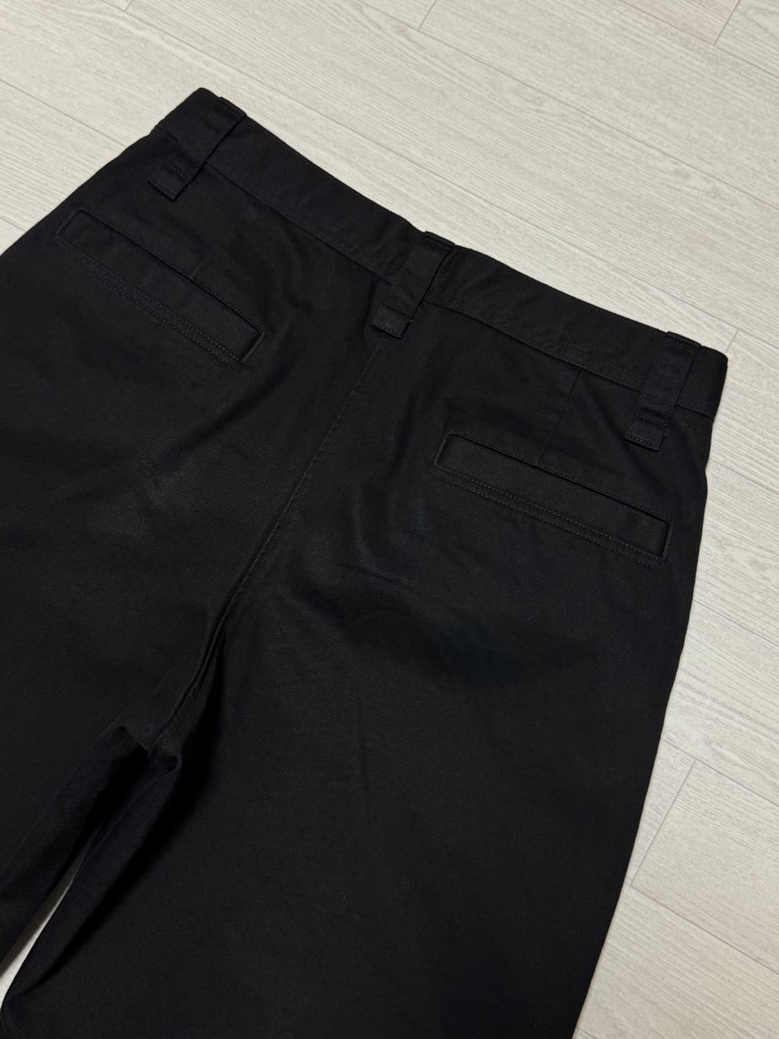 유니클로U 와이드핏 치노팬츠 블랙 76 상품이미지6