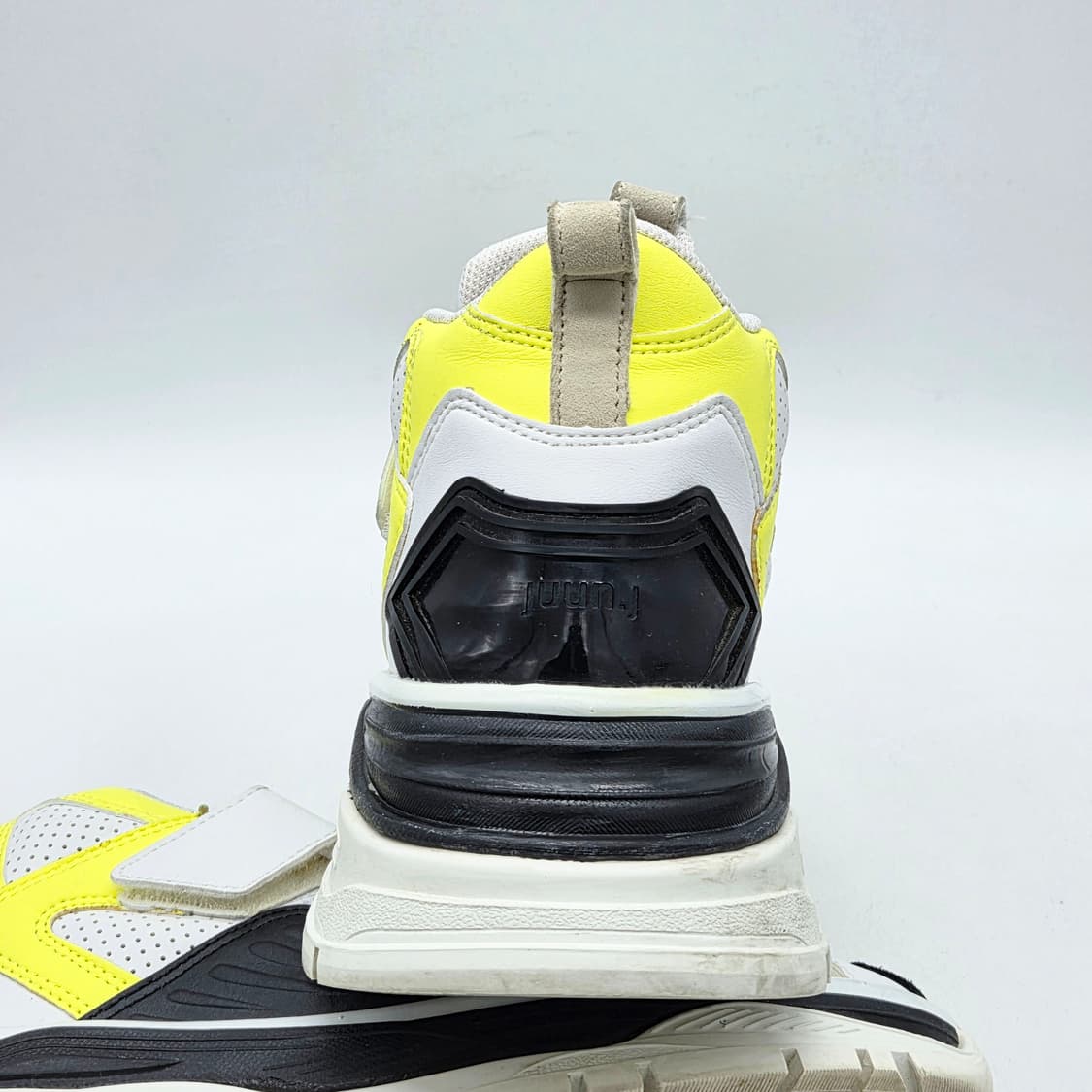 준지 18fw 청키 레더 스트랩 스니커즈 (42) 상품이미지2