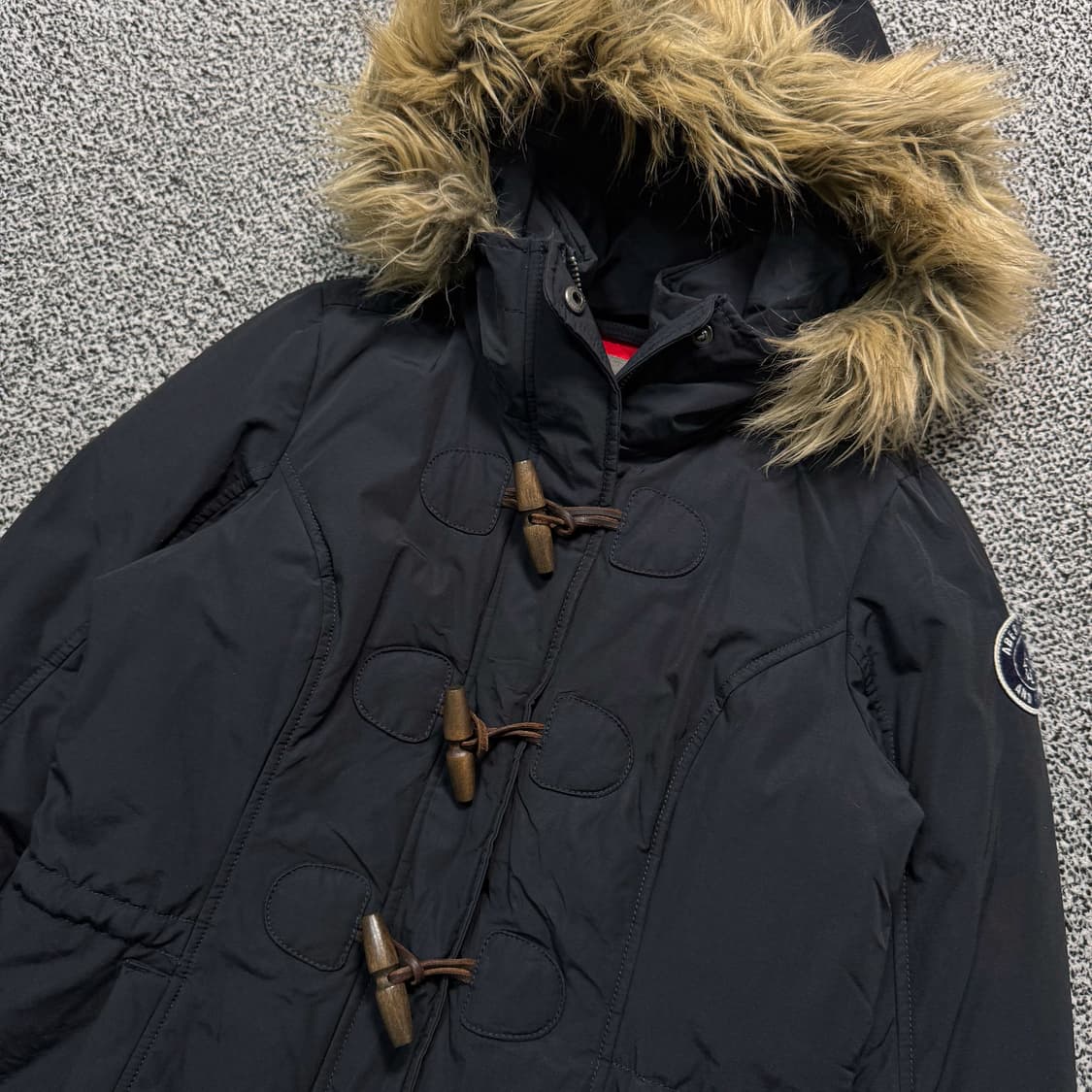 Name : 아베크롬비 울프죠 쓰리버튼 퍼 크롭 숏패딩 :)  상품이미지2