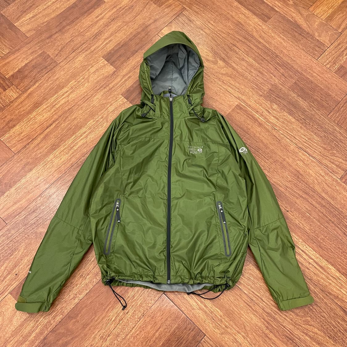 마운틴하드웨어 고프코어 자켓 상품이미지1