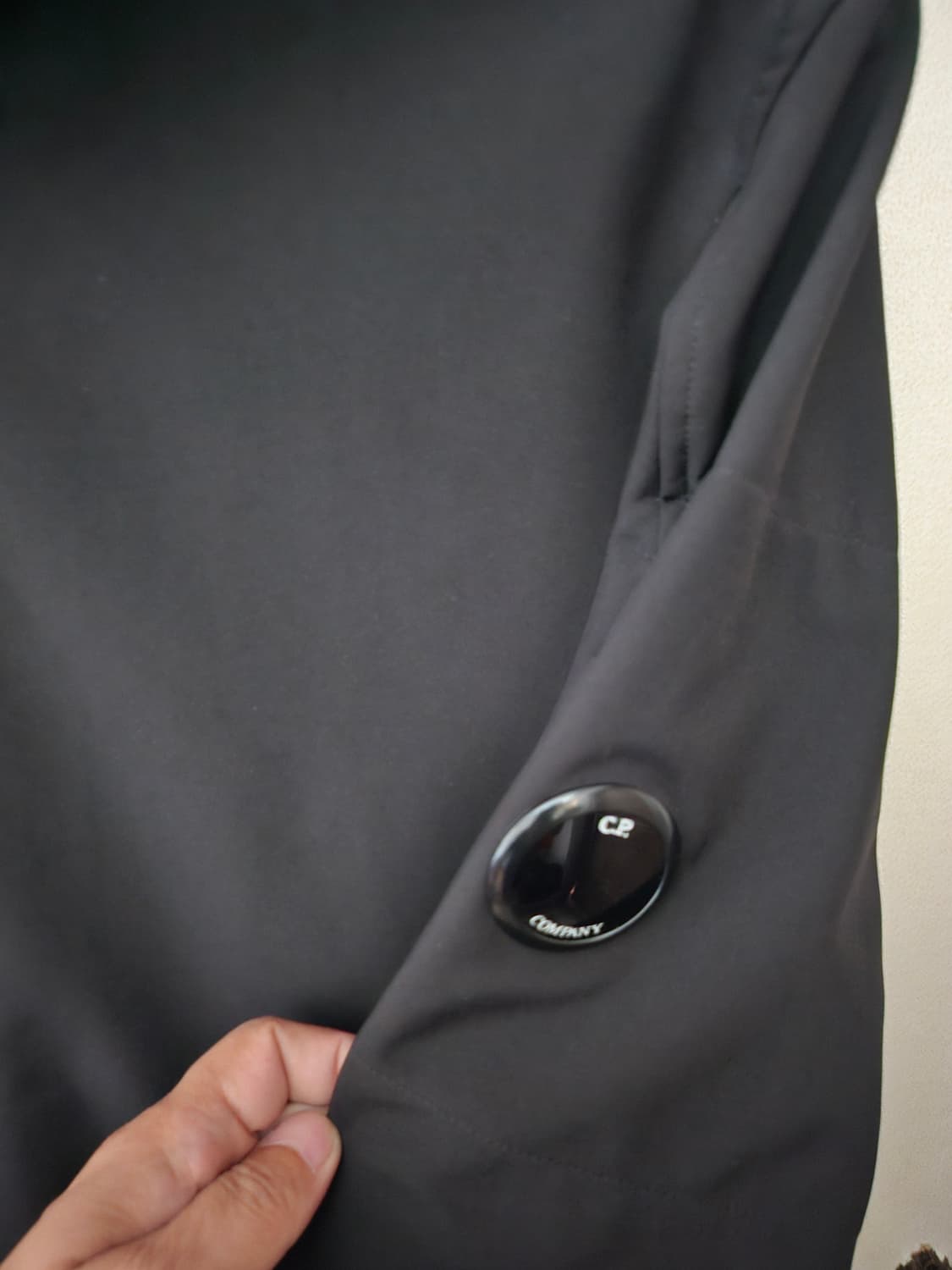 CP컴퍼니 소프트쉘 야상자켓 / 48(100) 상품이미지2