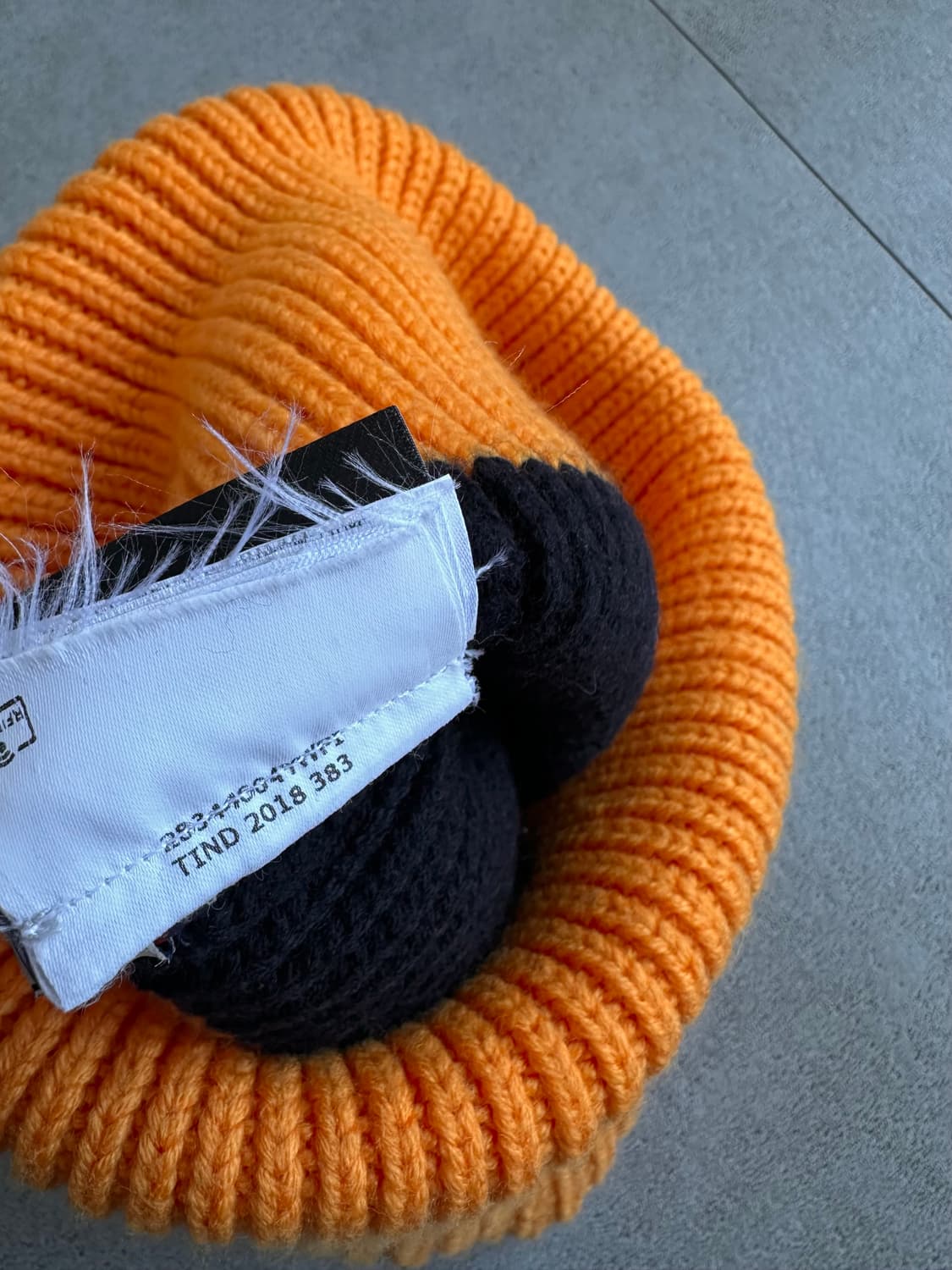 몽클레어 1952 빅로고 립드 비니 상품이미지7