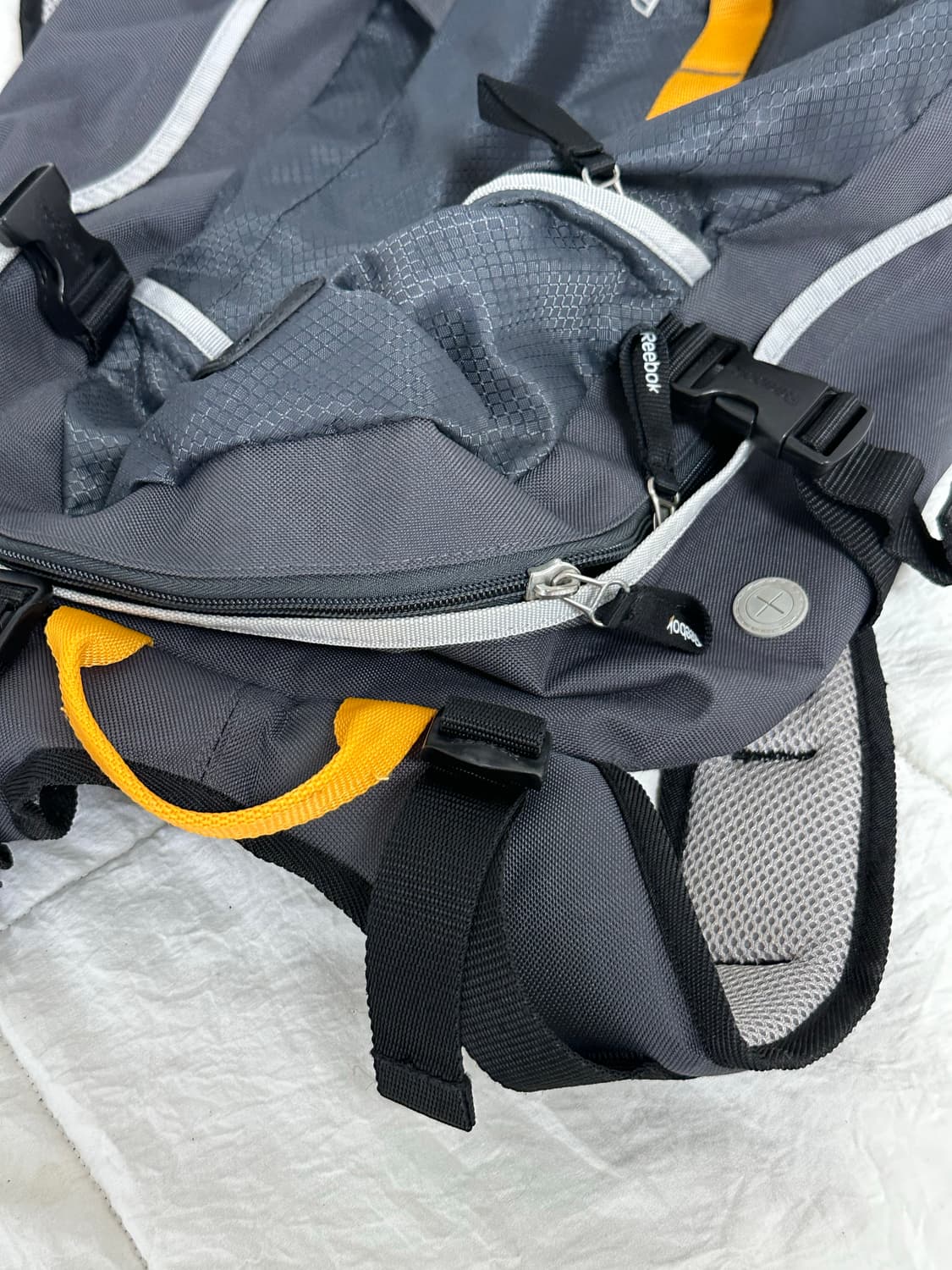 리복 포인트 빈티지 백팩 30L 상품이미지6