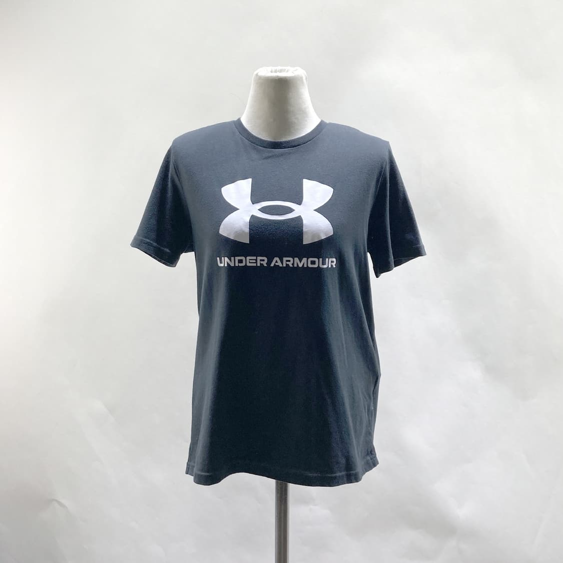 언더아머 여성반팔티셔츠 면 블랙 S  상품이미지1