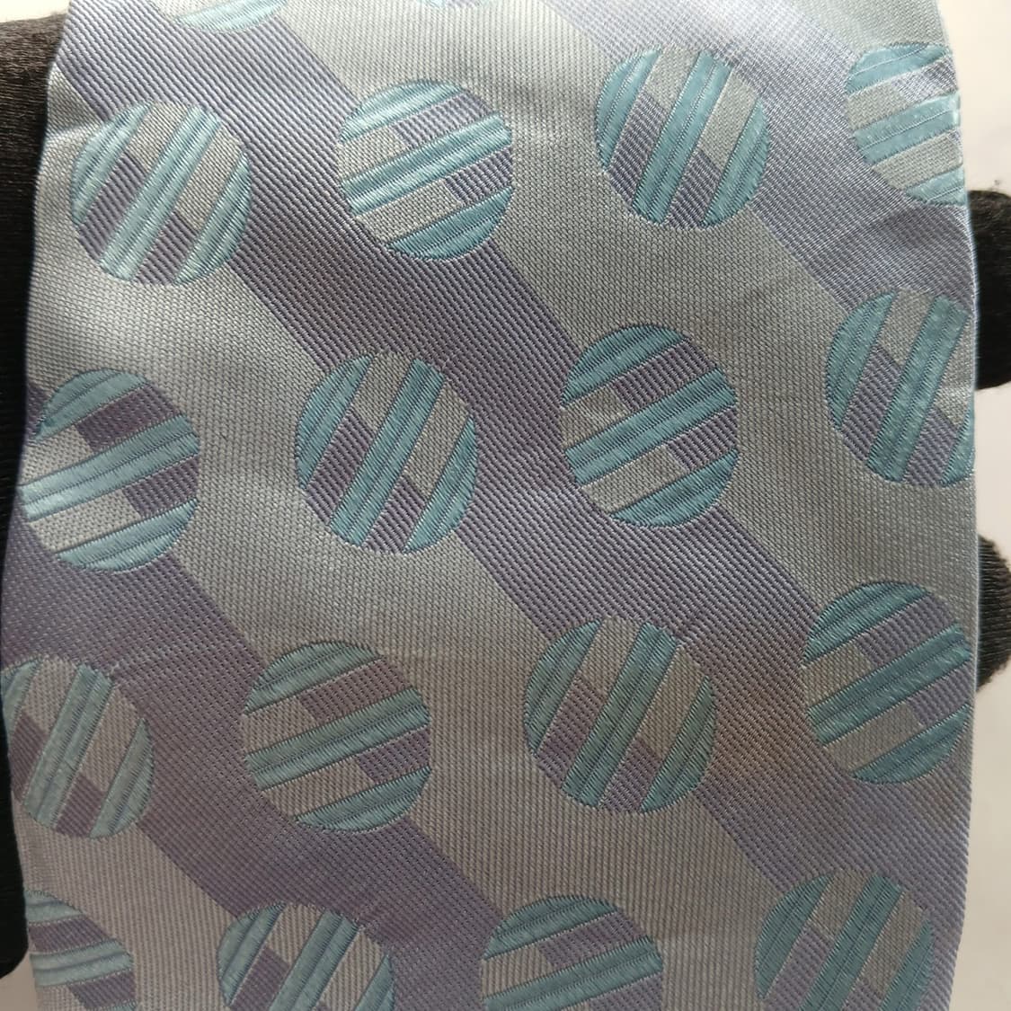 마이클코어스 실크 원형 패턴 넥타이 8.2cm A~B등급 A18482
 상품이미지6