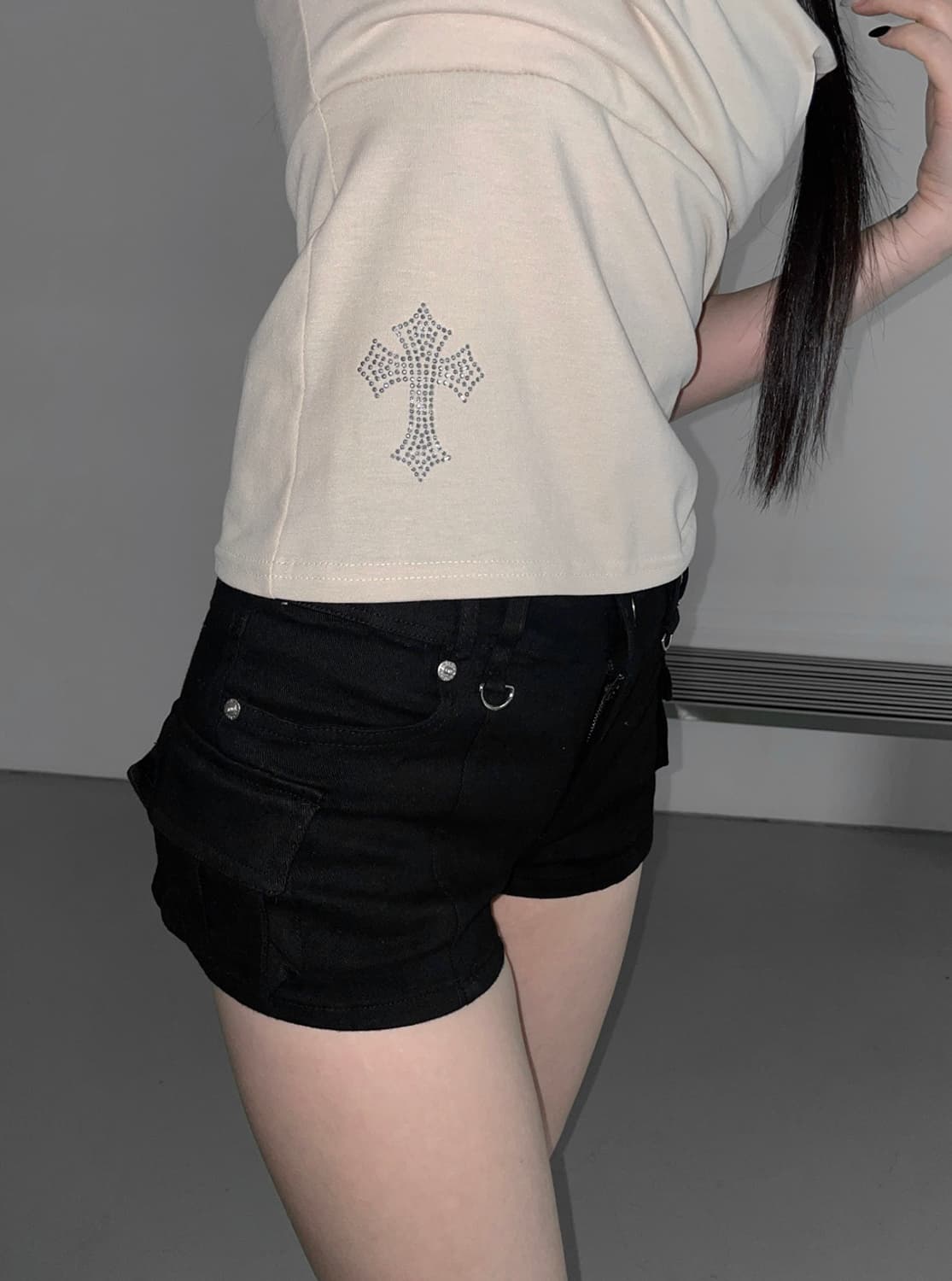 디에어타운 아워캐비넷 오프숄더 탑 (미시착)(free) 상품이미지4