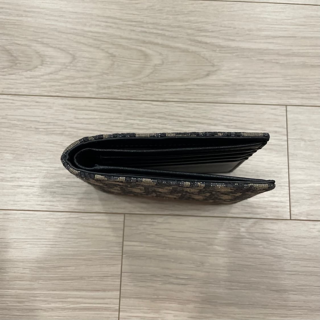 디올 오블리크 반지갑 상품이미지9