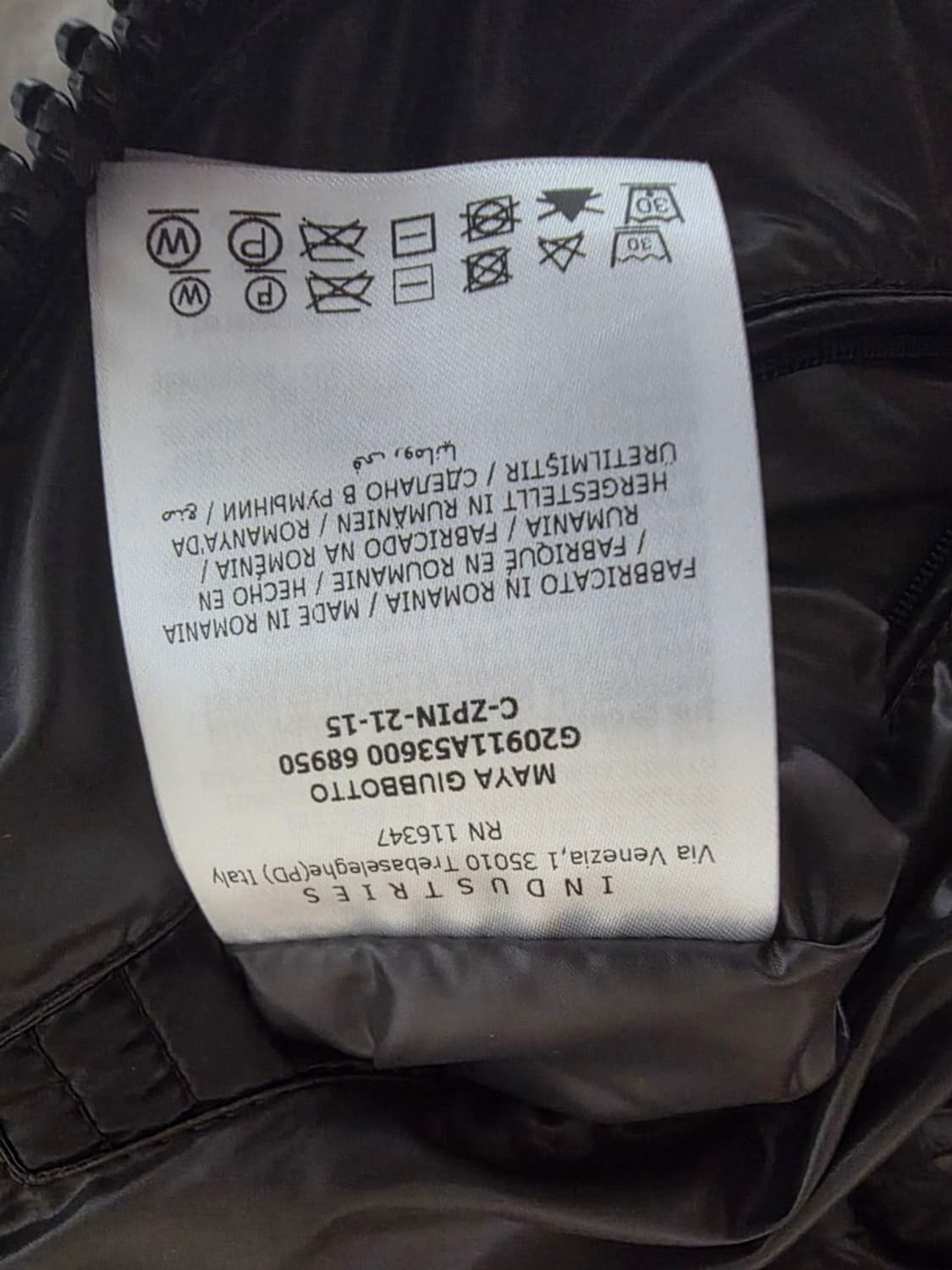 몽클레어 마야 패딩 2사이즈 22FW 블랙 (상태 최고) 상품이미지8
