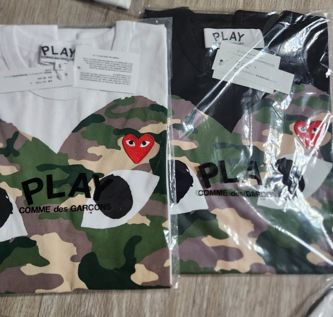 꼼데가르송 카모 플라주 하트 반팔티 블랙M 상품이미지2