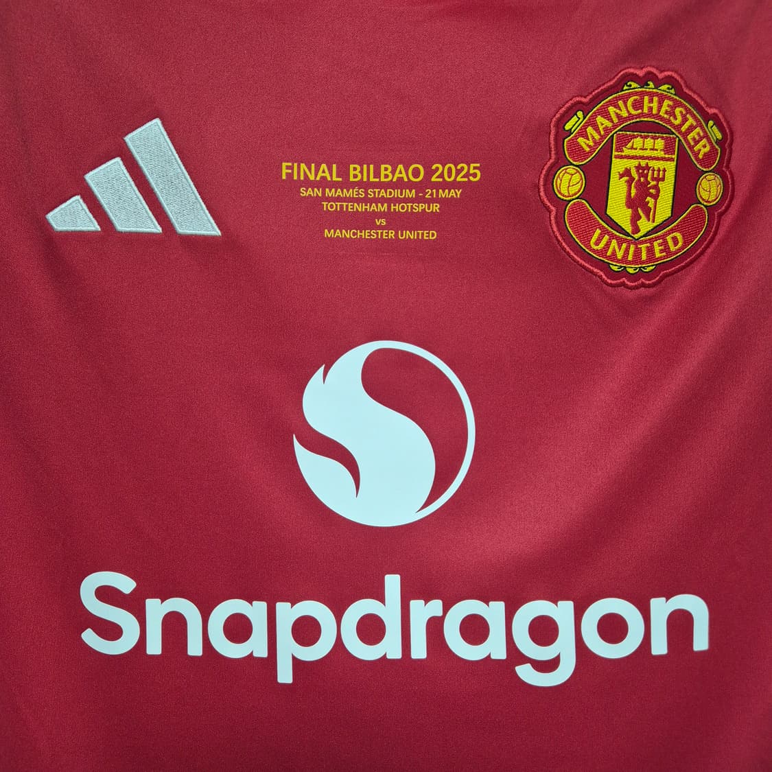 24/25 맨유 페르난데스 XL (유로파 결승) 상품이미지3