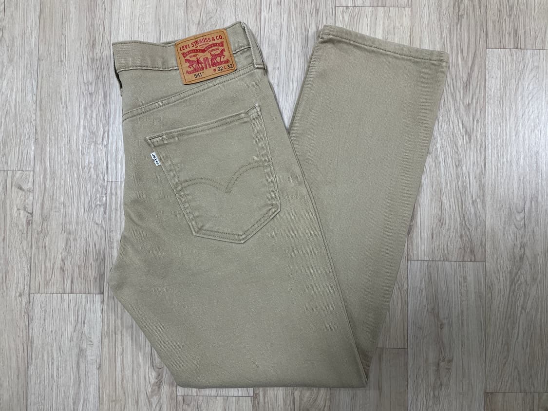32) 리바이스 매장판 541 테이퍼드핏 베이지 데님팬츠 상품이미지1