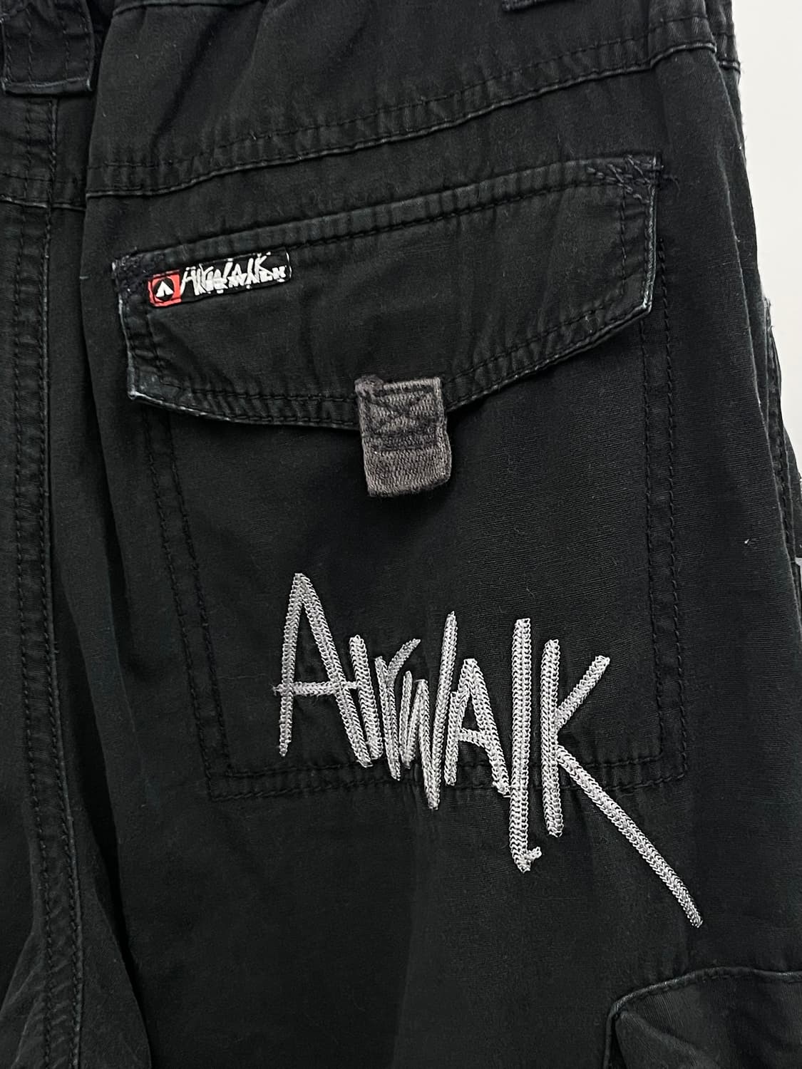 블랙 워크 자수 포켓 카고팬츠 상품이미지10