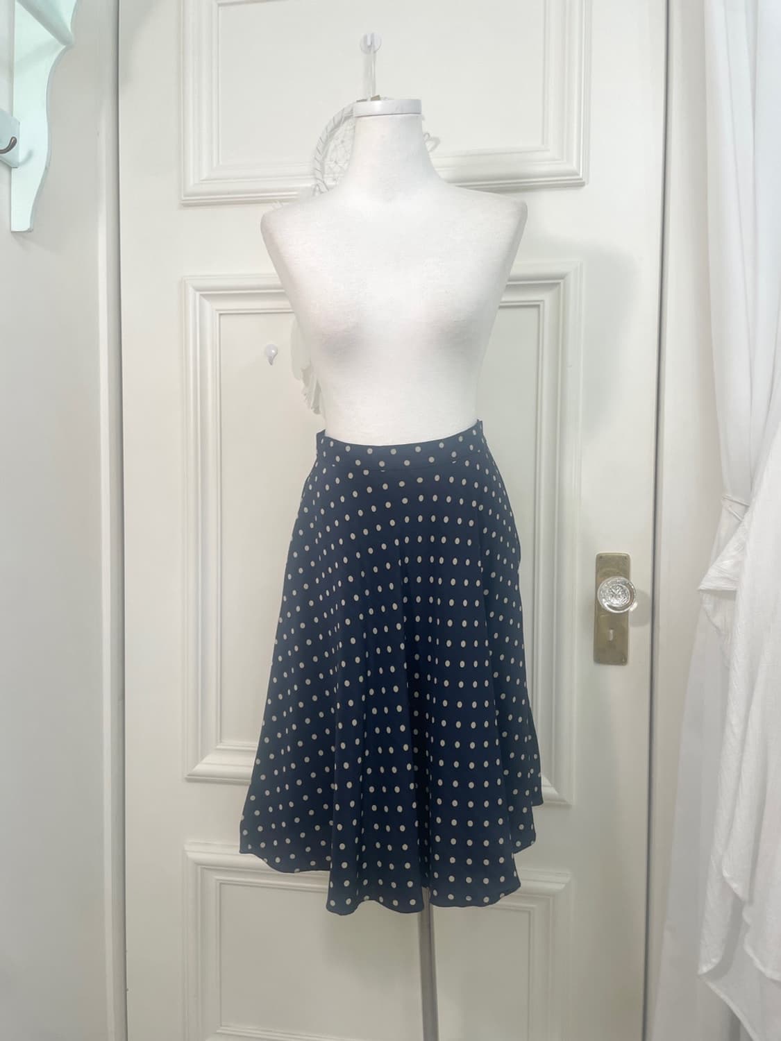 RALPH LAUREN silk navy dot midi skirt 상품이미지1
