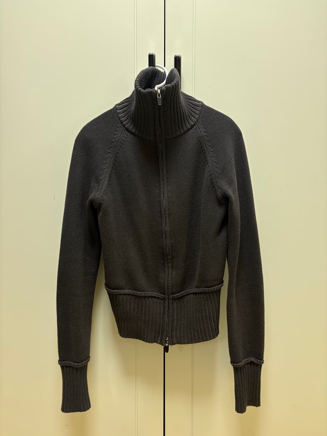 포르테나 HIGH-NECK TWO-TONE KNIT ZIP-UP 상품이미지4