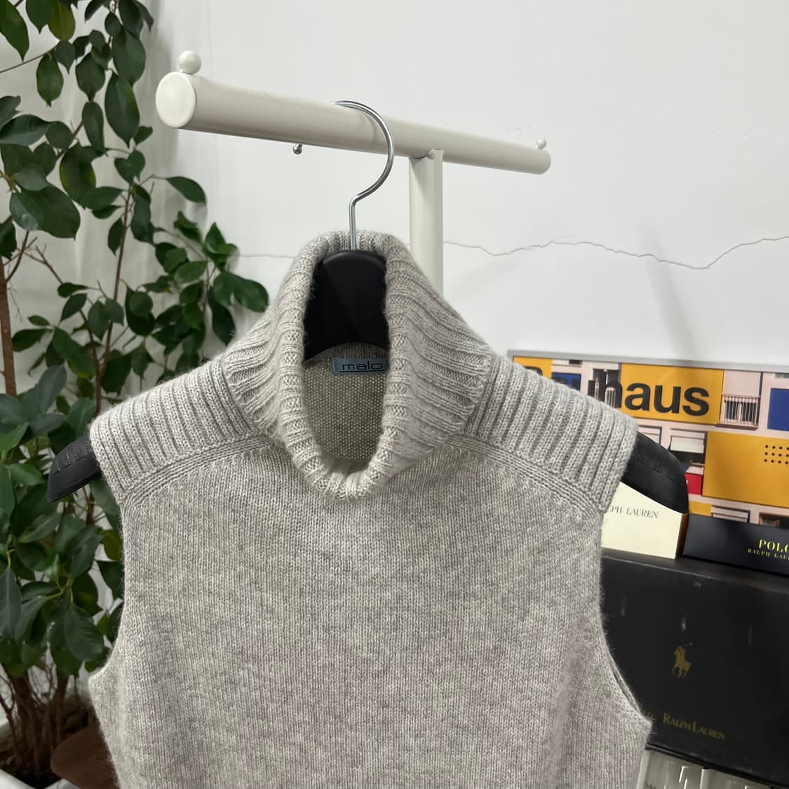 말로 캐시미어 100% 슬리브리스 터틀넥 40 상품이미지2