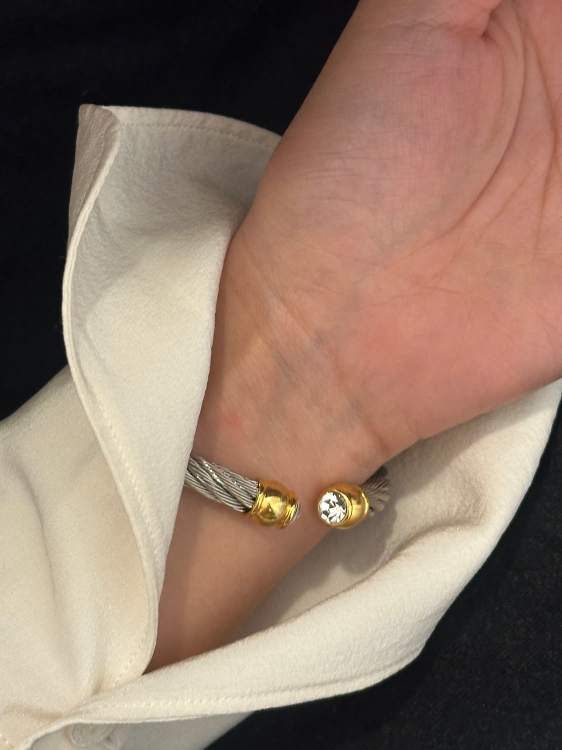 Twisted Elegance Bangle 상품이미지5