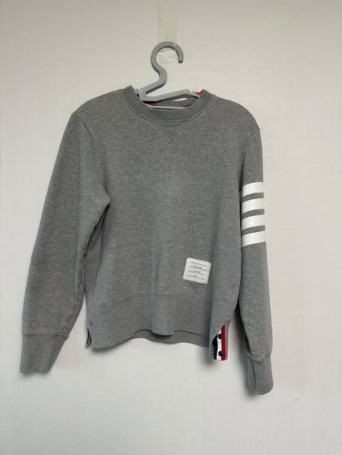 톰브라운 완장 맨투맨 0 Size 상품이미지1