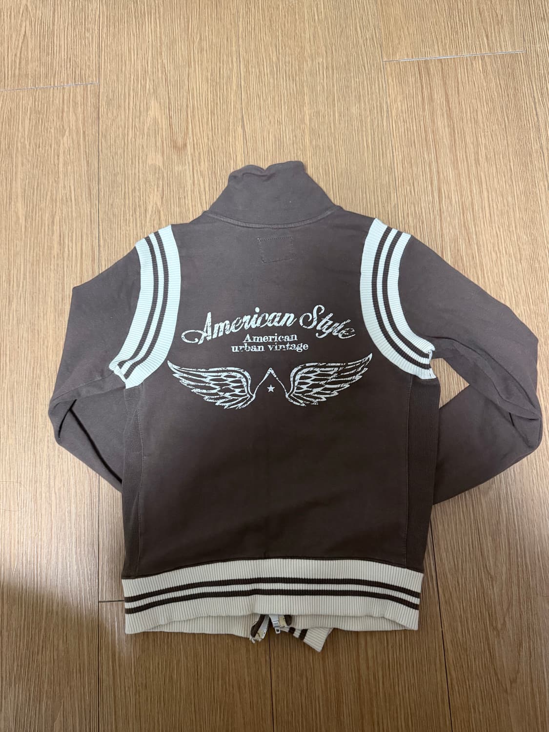 아메리칸스타일 집업 상품이미지1