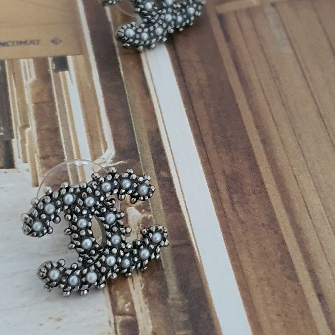 샤넬 빈티지 업사이클링 엔틱 CC귀걸이 상품이미지2