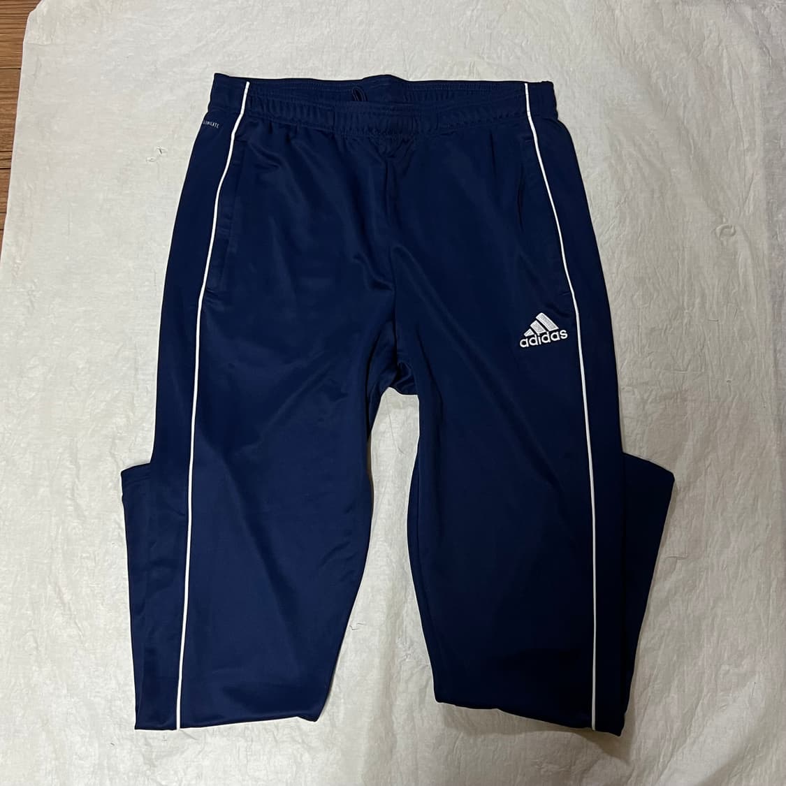 아디다스 코어 트랙팬츠 네이비 XL 상품이미지1