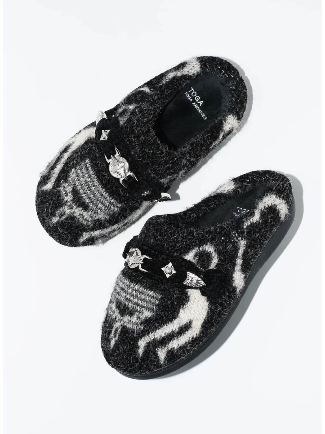 [0,1,2,3]토가풀라 x 스부 25fw 니트 슬립온/블랙 상품이미지1