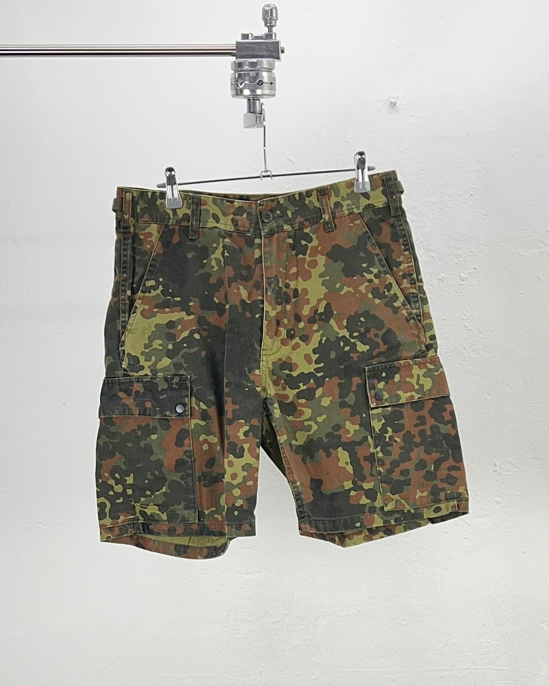 슈프림 19ss 독일군 카모 버뮤다 팬츠 상품이미지1