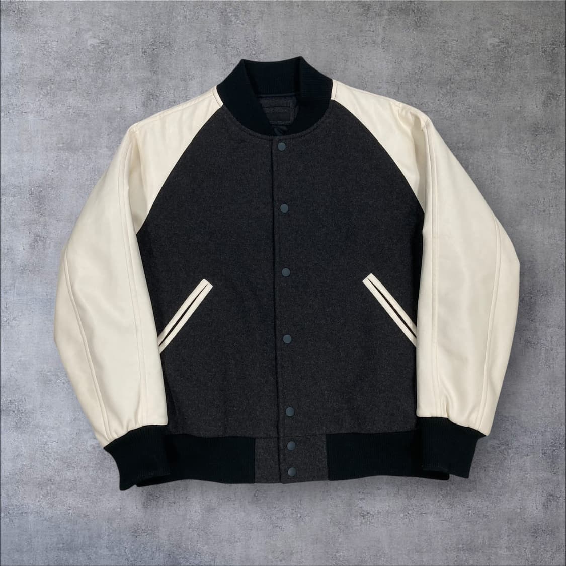 유니클로 믹스 컬러 울 레더 스타디움 바시티 자켓 상품이미지1