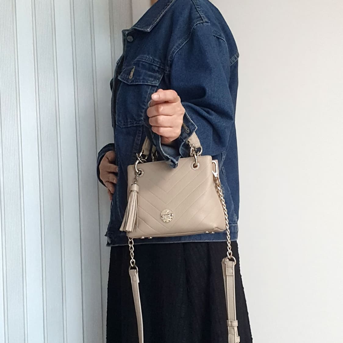 메트로시티 아담한 사각 크로스백 중고 가방 은피아노 상품이미지1