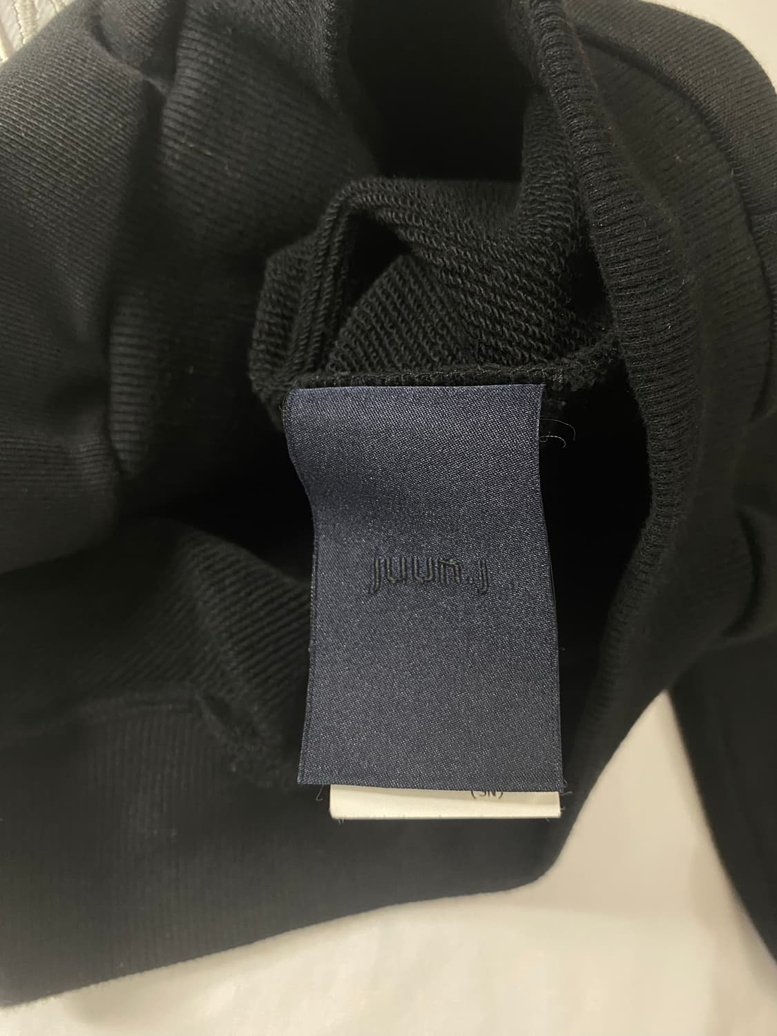 준지 늑대 울프 맨투맨 막심콜라보 매장판 상품이미지4