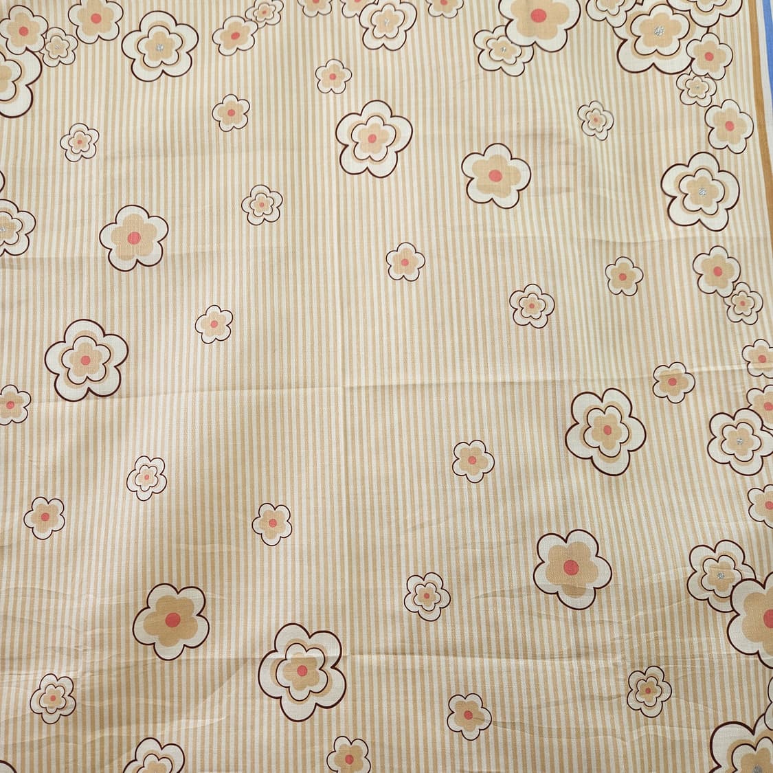 셀린느(CELINE) 플라워 스트라이프 손수건 상품이미지3