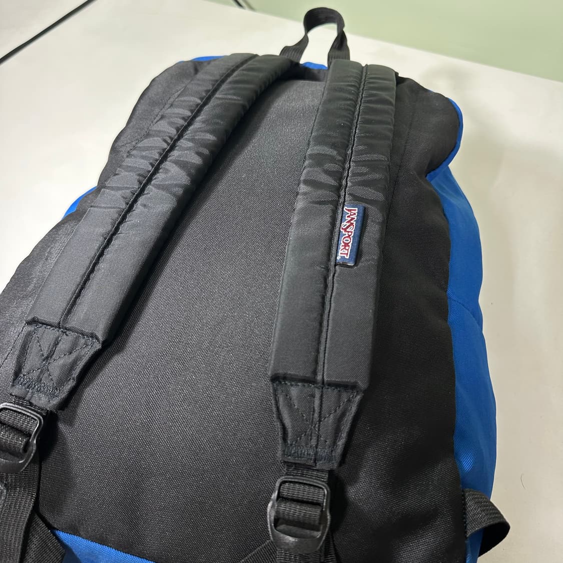 OS 잔스포츠 블루 젠더리스 백팩 상품이미지4