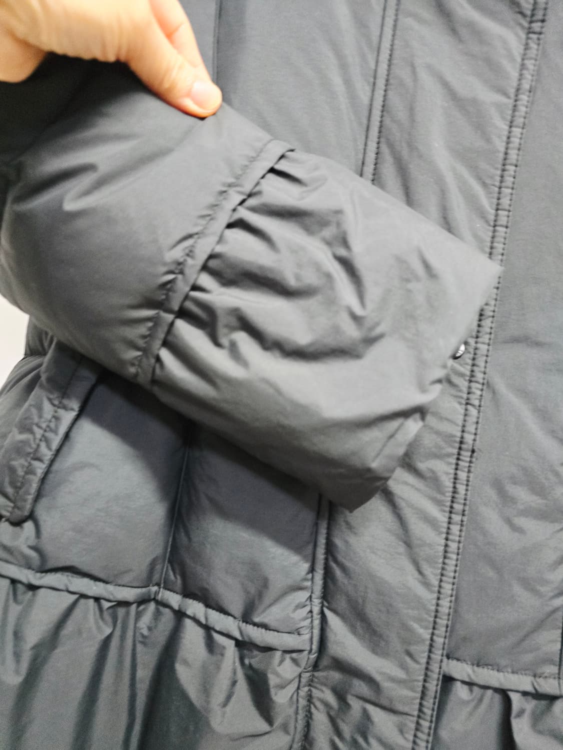 올리비아로렌 블랙 여성 다운패딩 점퍼 후드 탈부착 가능 상품이미지4