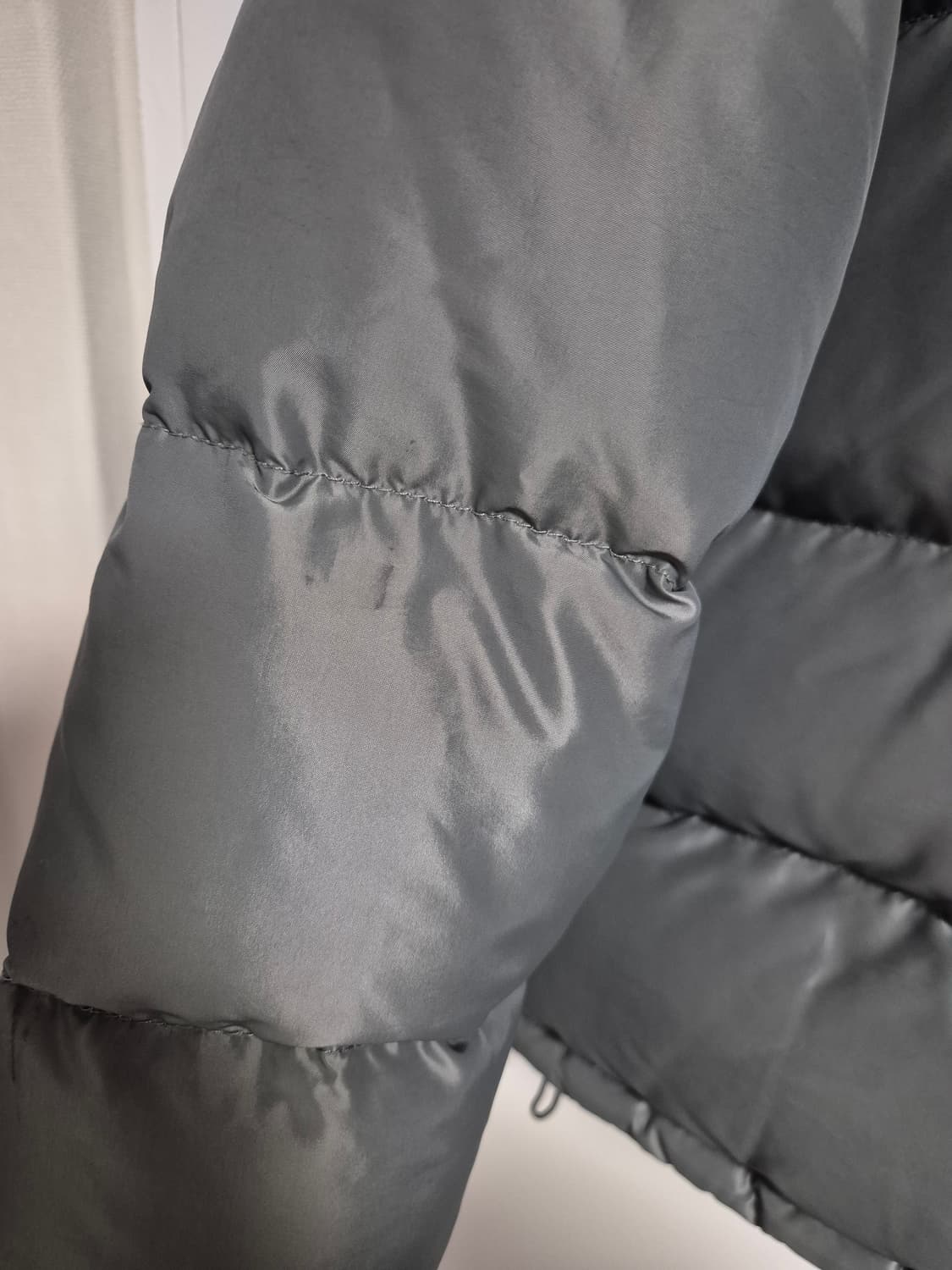 폴로스포츠 회색 유광 패딩 상품이미지9