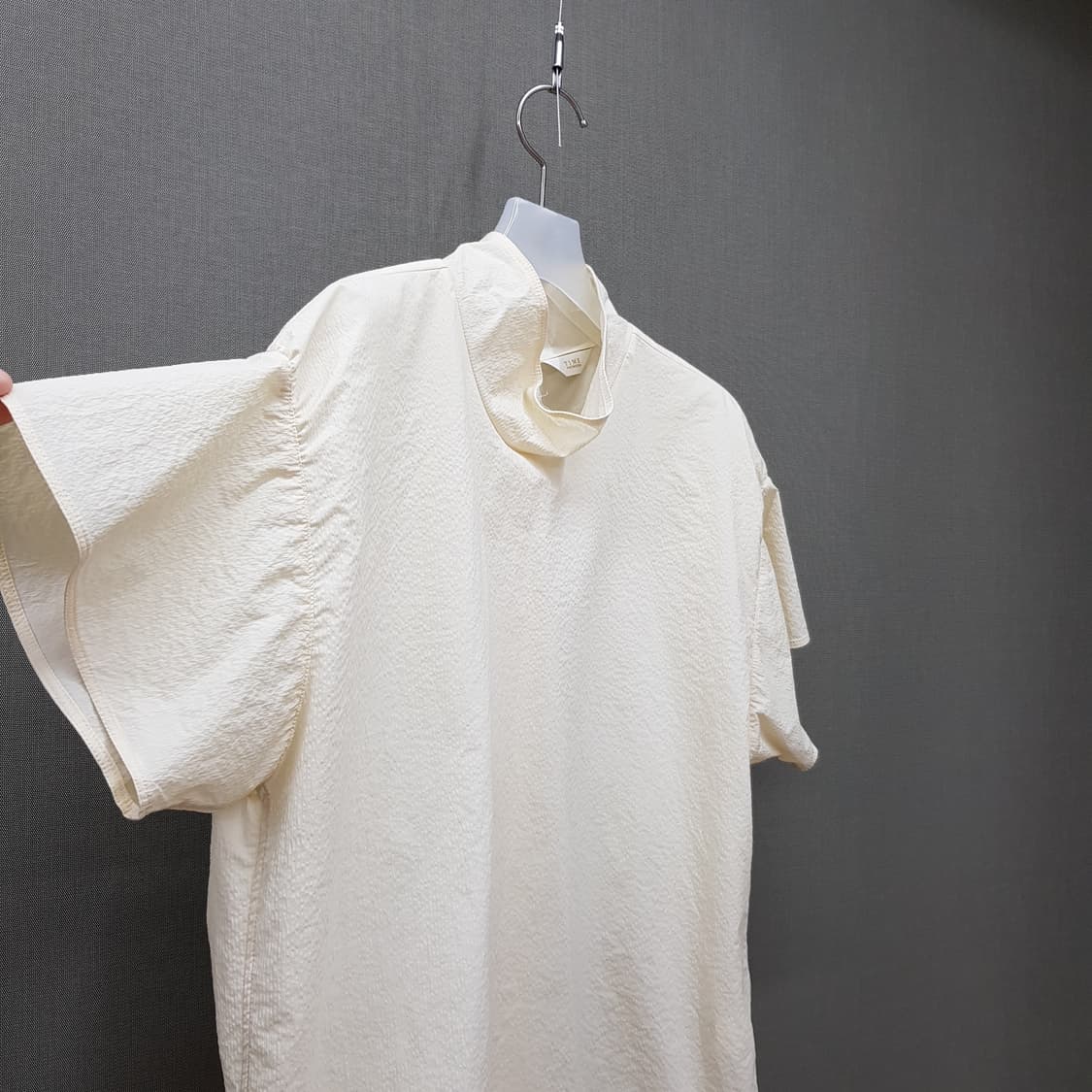 한섬 타임 하이넥 반팔 블라우스 F사이즈 상품이미지3