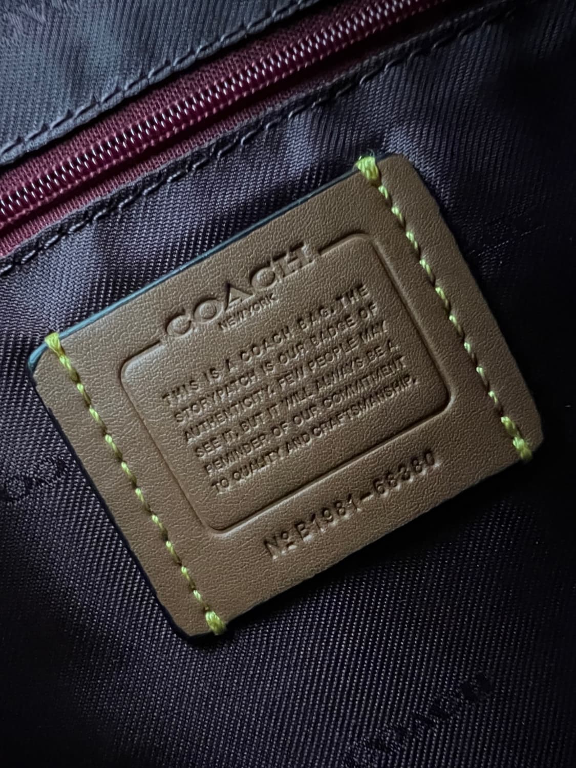 코치 블랙 그레인 레더 백팩 상품이미지7