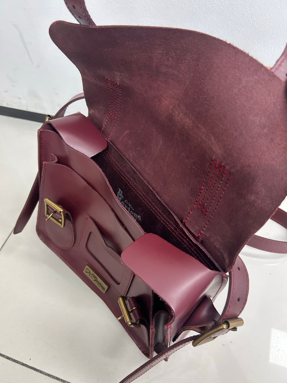 닥터마틴사첼백 와인크로스백 상품이미지6